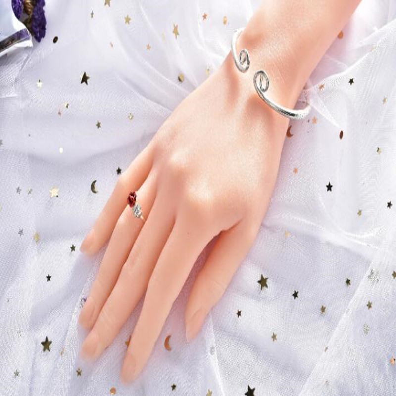 2025 Real Female Hand Mannequi - Body Jewelry Plus 评论和价格