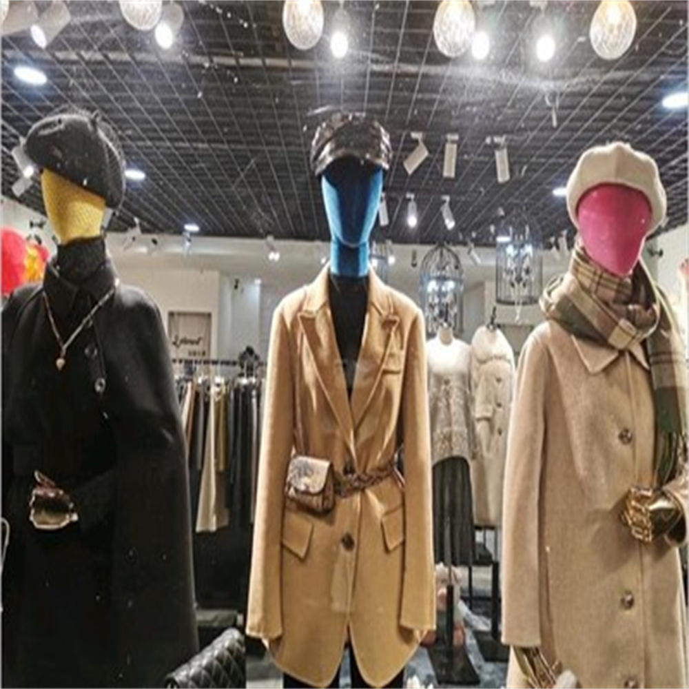 Full Female Gold Hand Mannequi - Body Jewelry Plus 评论和价格